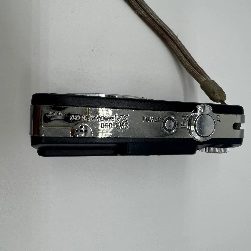 Sony Cyber-shot DSC-W55 7.2MP Digital Camera Black Carl Zeiss For Parts Repair